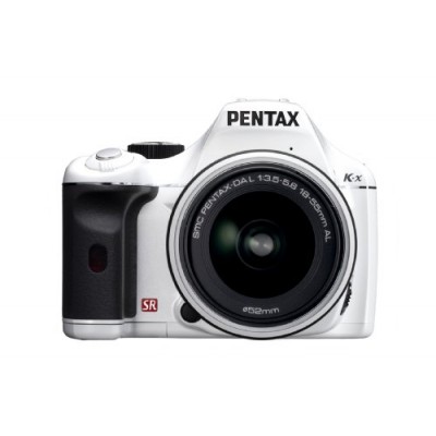Pentax - K-x - Kit reflex - 12,4 Mpix - 2,7" + Objectif DA-L 18-55mm + chargeur - Blanc laqué