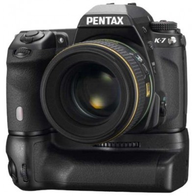 Pentax - K-7 - Appareil photo numérique Reflex - 14,6 Mpix - Ecran LCD 3" + Objectif 16-45mm