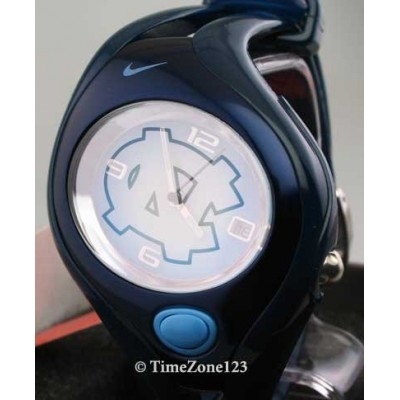 Mens Womens Nike Sports Resin Ncaa North Carolina Triax Swift Indiglo Date montre WD0021-405 Montre